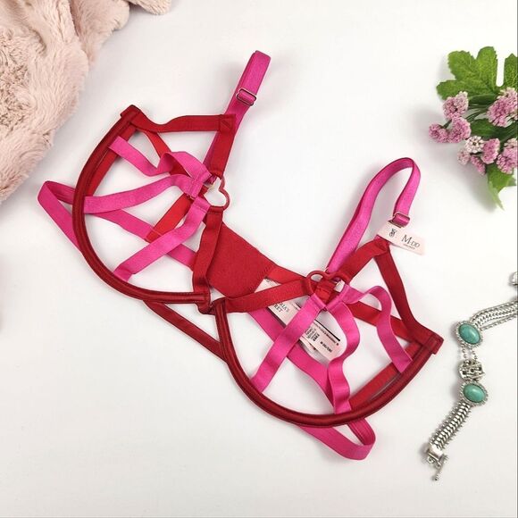M-DD {Victoria's Secret} Hearts Open Cup Strappy Bra - Picture 1 of 7